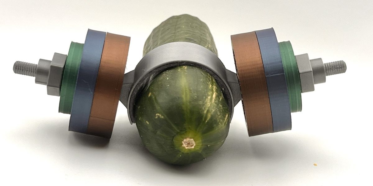 P-FLEX 5000 demonstrated on a cucumber, fully loaded